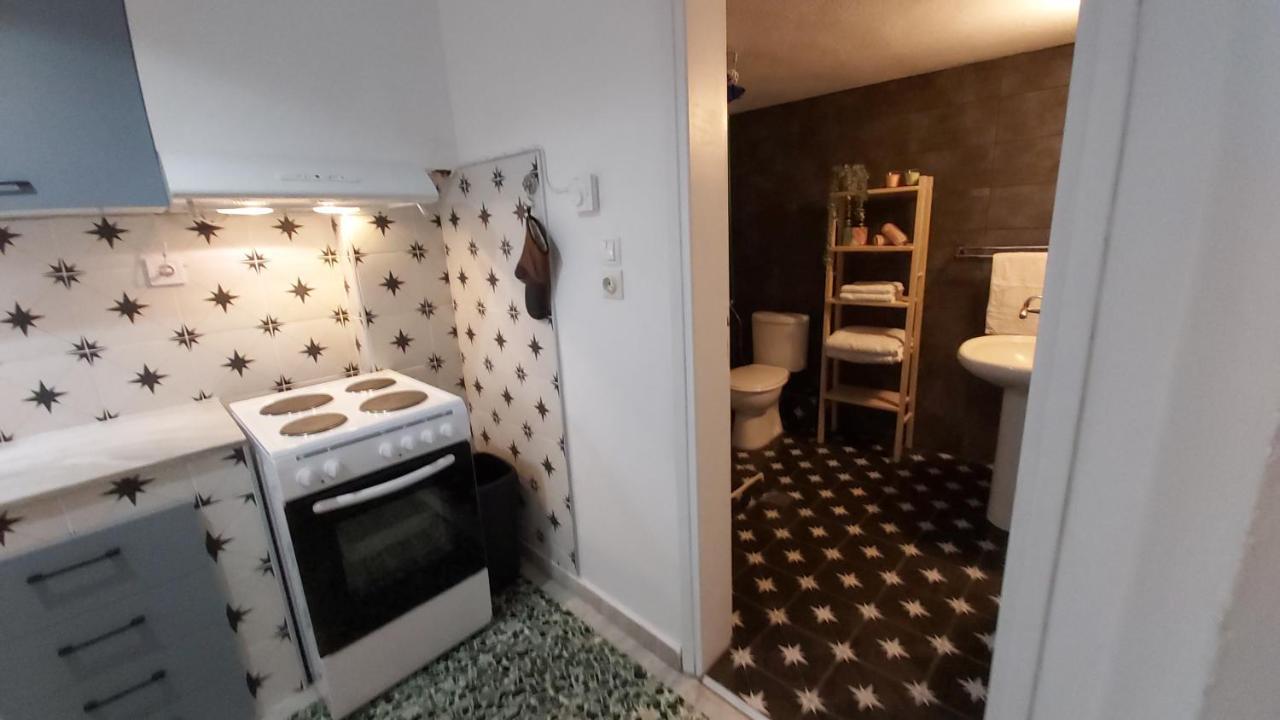 Annas House Apartment Псахудиа Екстериор снимка